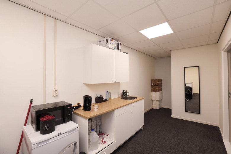 BedrijfsruimteaanLorentzbaan 8<br/> inNieuwegein