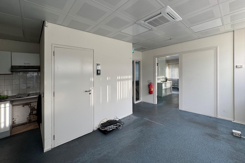 BedrijfsruimteaanHoutkopersstraat 12<br/> inZwijndrecht