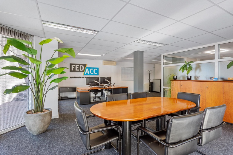 KantoorruimteaanBernard Leurinkstraat 31<br/> inLosser KantoorruimteaanBernard Leurinkstraat 31<br/> inLosser