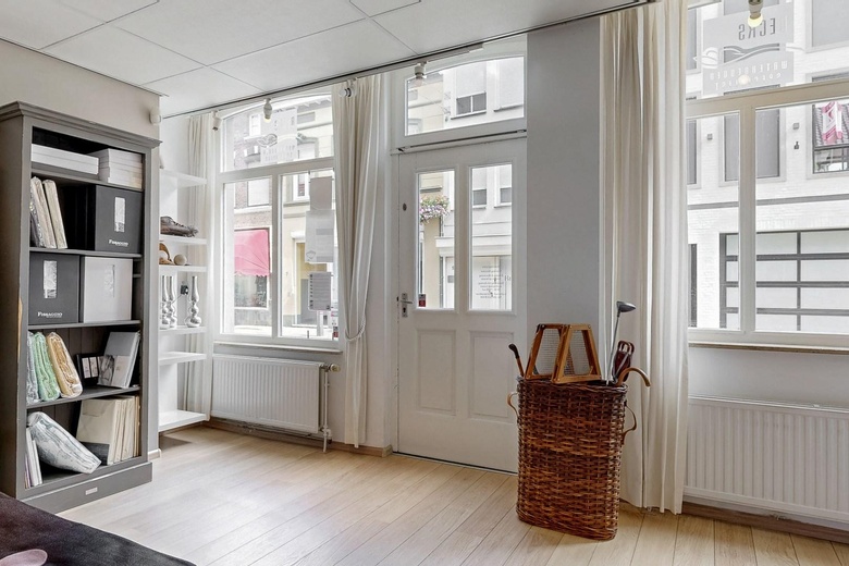 WinkelruimteaanSchuitenberg 6<br/> inRoermond WinkelruimteaanSchuitenberg 6<br/> inRoermond