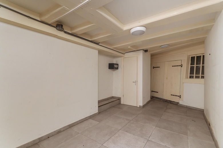 WinkelruimteaanWarmoesstraat 89<br/> inAmsterdam