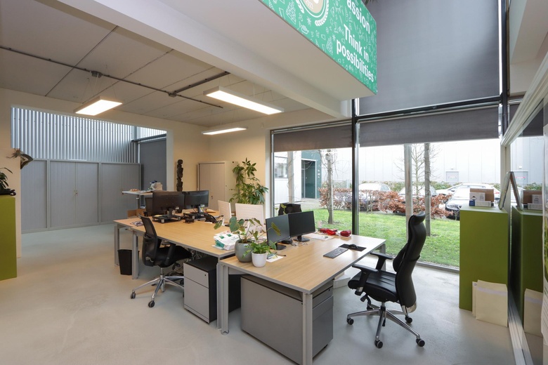 BedrijfsruimteaanDe Huchtstraat 14<br/> inAlmere BedrijfsruimteaanDe Huchtstraat 14<br/> inAlmere
