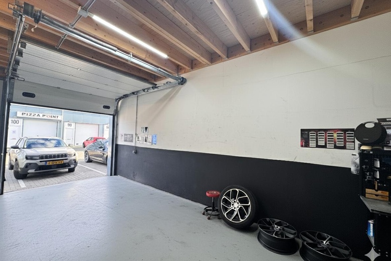 BedrijfsruimteaanZandzuigerstraat 76<br/> inAlmere