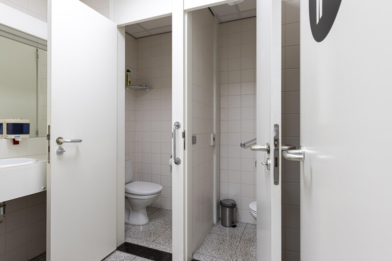 KantoorruimteaanHenry Dunantweg 28<br/> inAlphen aan den Rijn KantoorruimteaanHenry Dunantweg 28<br/> inAlphen aan den Rijn