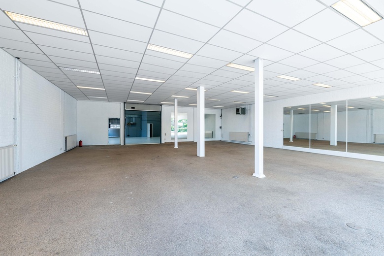 BedrijfsruimteaanRijksstraatweg 109<br/> inHellevoetsluis