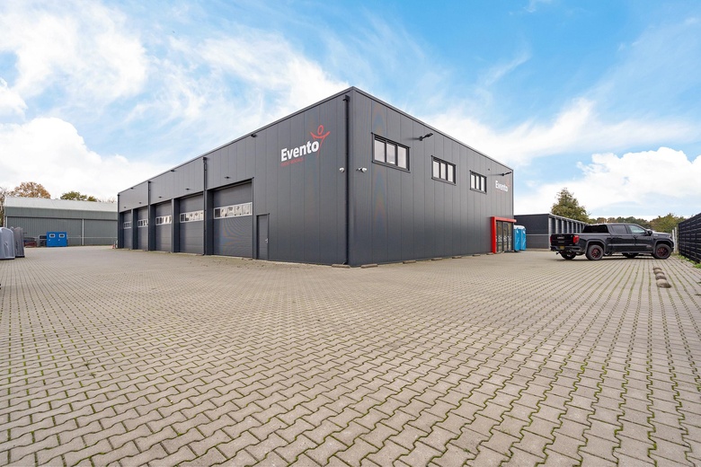 Bekijk foto Bedrijfsruimte aan de Rister 4 in Biddinghuizen