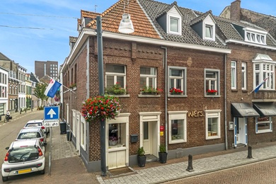 Bekijk foto 2 van Bakkerstraat 30