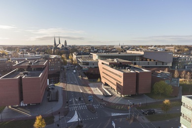 Bekijk foto 2 van Mr. H.F. de Boerlaan 28 A