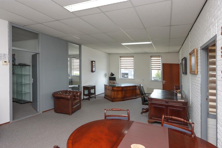 BedrijfsruimteaanZeilweg 13 - 17<br/> inLelystad