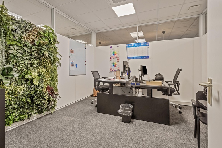 BedrijfsruimteaanTieleman en Drosweg 17<br/> inLeiden