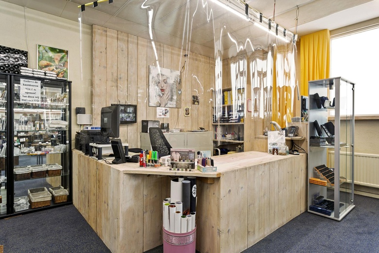 BedrijfsruimteaanHulsdonksestraat 103 a<br/> inRoosendaal BedrijfsruimteaanHulsdonksestraat 103 a<br/> inRoosendaal