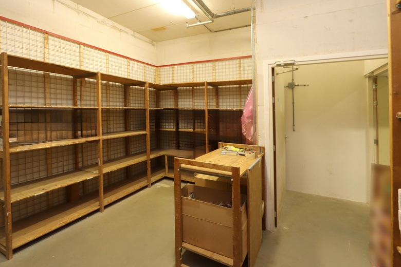 BedrijfsruimteaanOplagestraat 4<br/> inAlmere BedrijfsruimteaanOplagestraat 4<br/> inAlmere