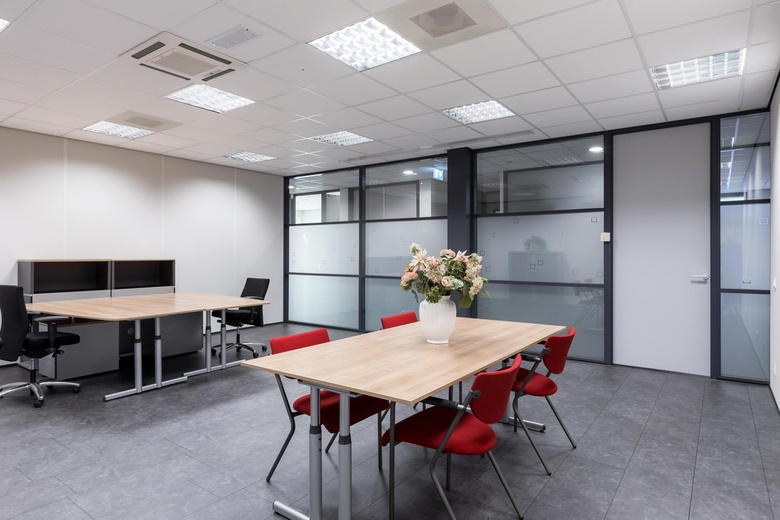 KantoorruimteaanVan Dijklaan 7<br/> inWaalre