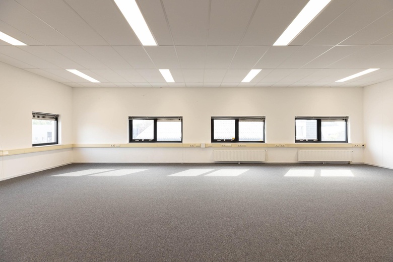 KantoorruimteaanZuidplaspolderweg 4<br/> inMoordrecht KantoorruimteaanZuidplaspolderweg 4<br/> inMoordrecht
