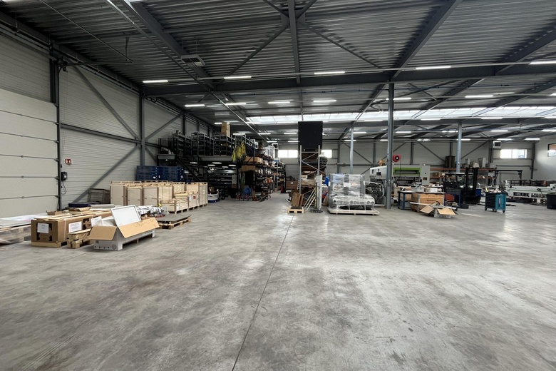 BedrijfsruimteaanRietveldenweg 55 B<br/> inDen Bosch BedrijfsruimteaanRietveldenweg 55 B<br/> inDen Bosch