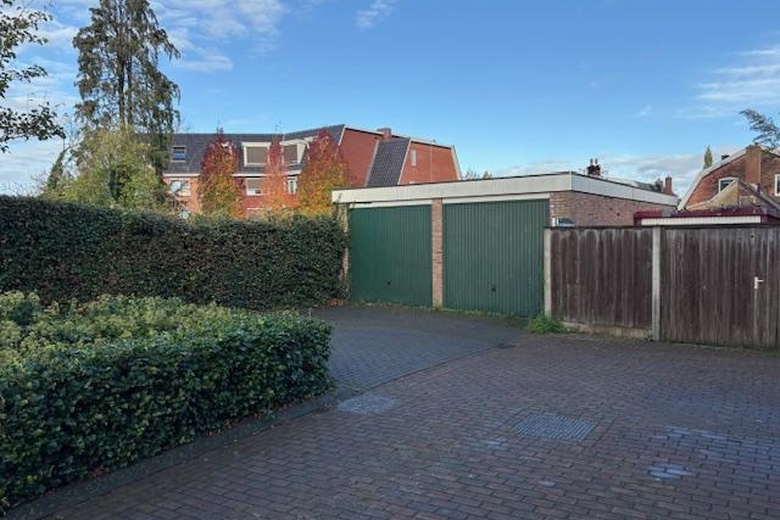 Bekijk foto 1 van Leliestraat 18