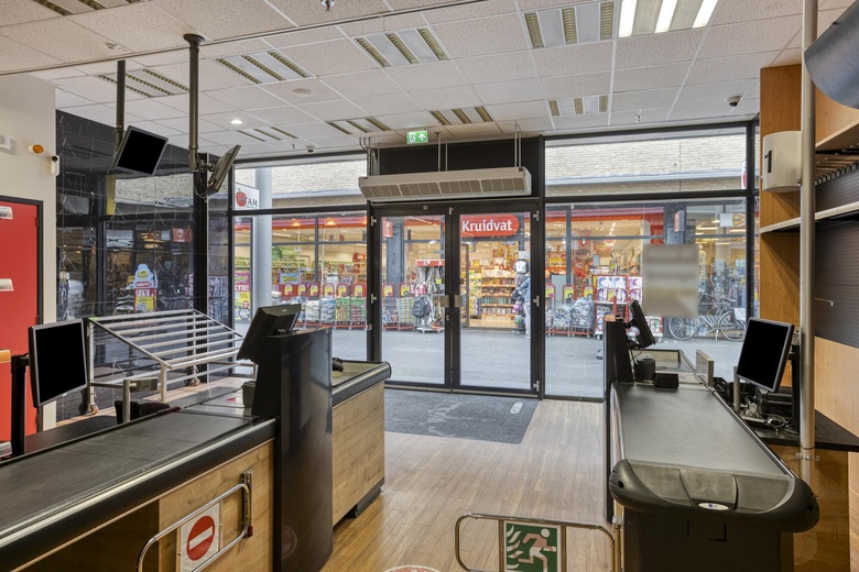 WinkelruimteaanUitslagsweg 93 3<br/> inHengelo WinkelruimteaanUitslagsweg 93 3<br/> inHengelo