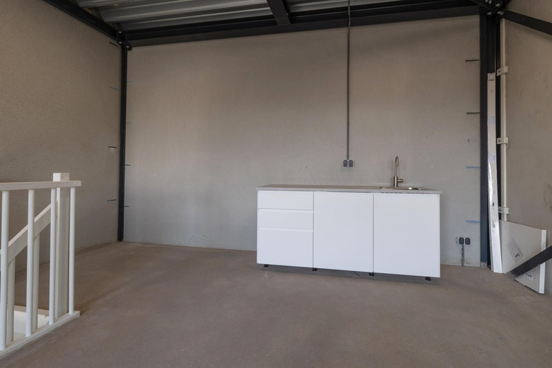 BedrijfsruimteaanHogeweyselaan 201 E<br/> inWeesp