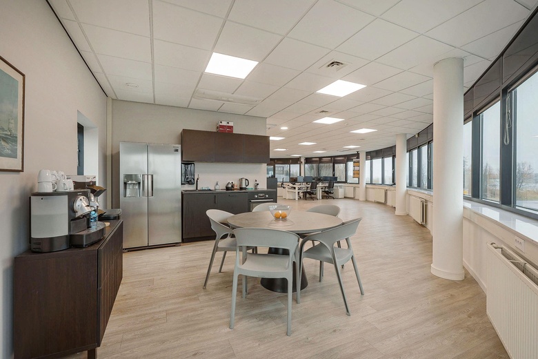 BedrijfsruimteaanDukdalfweg 60<br/> inAmsterdam