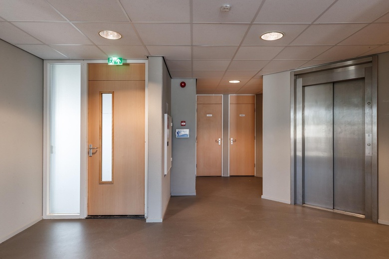 KantoorruimteaanVijzelmolenlaan 9<br/> inWoerden KantoorruimteaanVijzelmolenlaan 9<br/> inWoerden