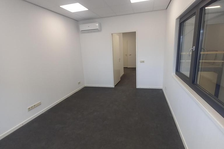 BedrijfsruimteaanRomeinenstraat 77<br/> inBeugen