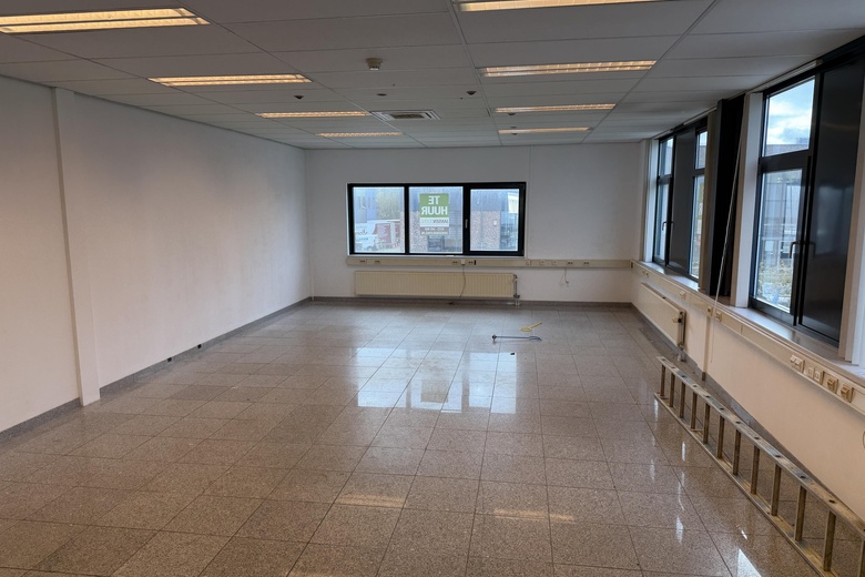 KantoorruimteaanKoperweg 11<br/> inAlphen aan den Rijn