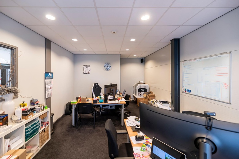 BedrijfsruimteaanHulsenboschstraat 7 d<br/> inWerkendam BedrijfsruimteaanHulsenboschstraat 7 d<br/> inWerkendam