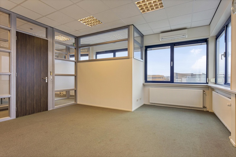 KantoorruimteaanCelsiusweg 18 e<br/> inElst KantoorruimteaanCelsiusweg 18 e<br/> inElst