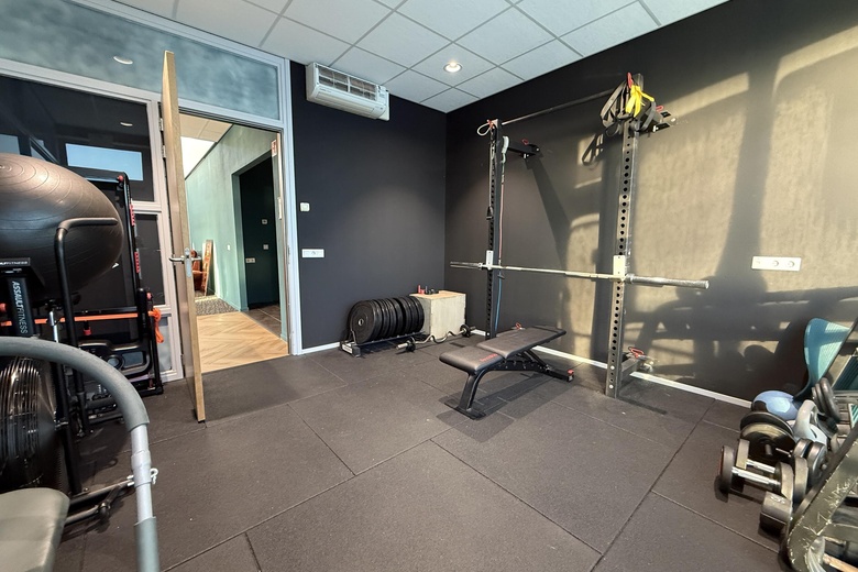 BedrijfsruimteaanDonk 7 a<br/> inBarendrecht