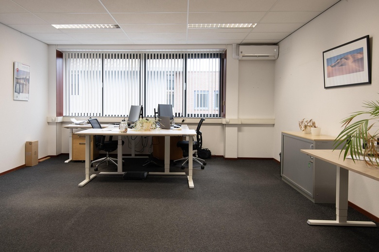 BedrijfsruimteaanTolboomweg 1<br/> inTerschuur