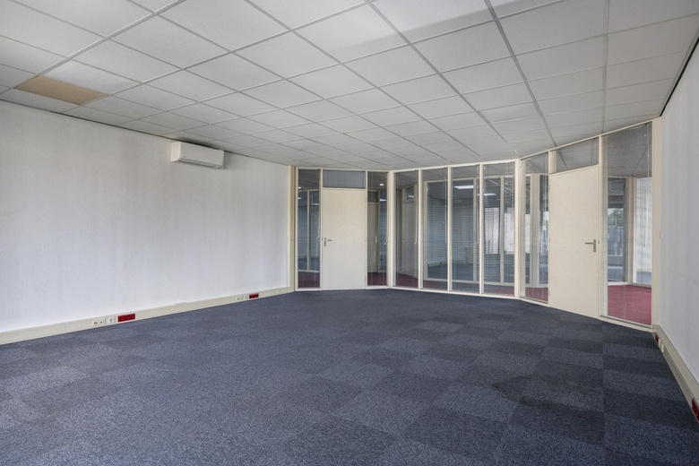 KantoorruimteaanAfrikalaan 12 A<br/> inDen Bosch KantoorruimteaanAfrikalaan 12 A<br/> inDen Bosch