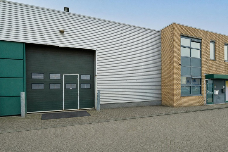 BedrijfsruimteaanDriemanssteeweg 48<br/> inRotterdam