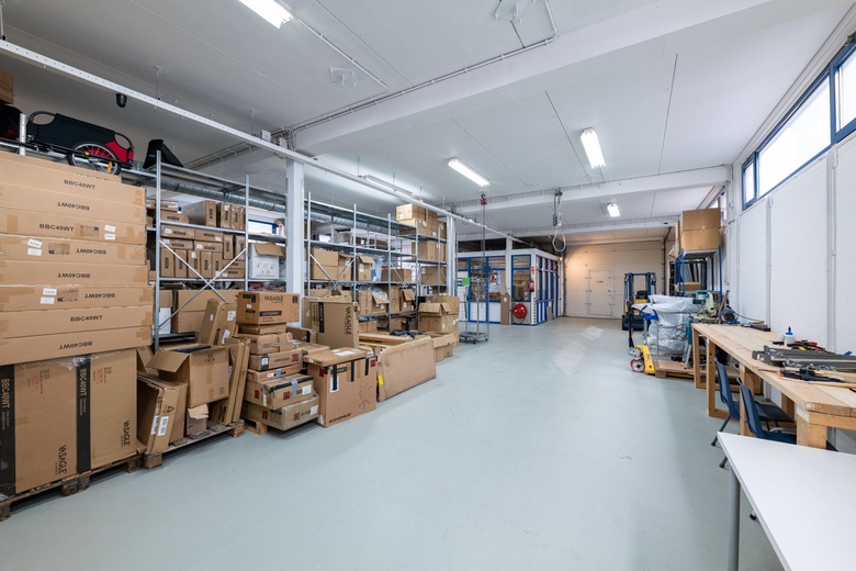 BedrijfsruimteaanNachtschadestraat 16<br/> inRotterdam