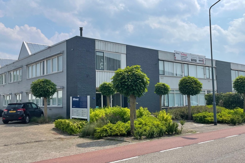 BedrijfsruimteaanElftweg 40 - 42<br/> inRaamsdonksveer