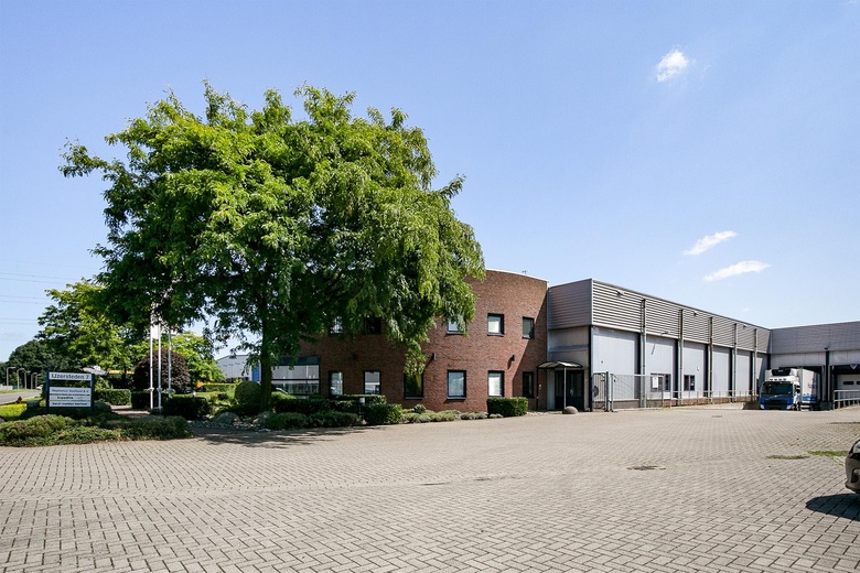 BedrijfsruimteaanIJzersteden 7<br/> inEnschede BedrijfsruimteaanIJzersteden 7<br/> inEnschede