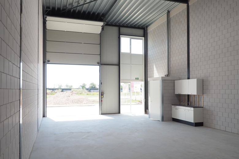 BedrijfsruimteaanIndustrieweg 4 j<br/> inElst