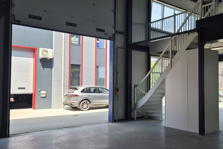 BedrijfsruimteaanDoejenburg 205<br/> inMaurik BedrijfsruimteaanDoejenburg 205<br/> inMaurik