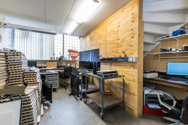 BedrijfsruimteaanHeulweg 1<br/> inPijnacker BedrijfsruimteaanHeulweg 1<br/> inPijnacker