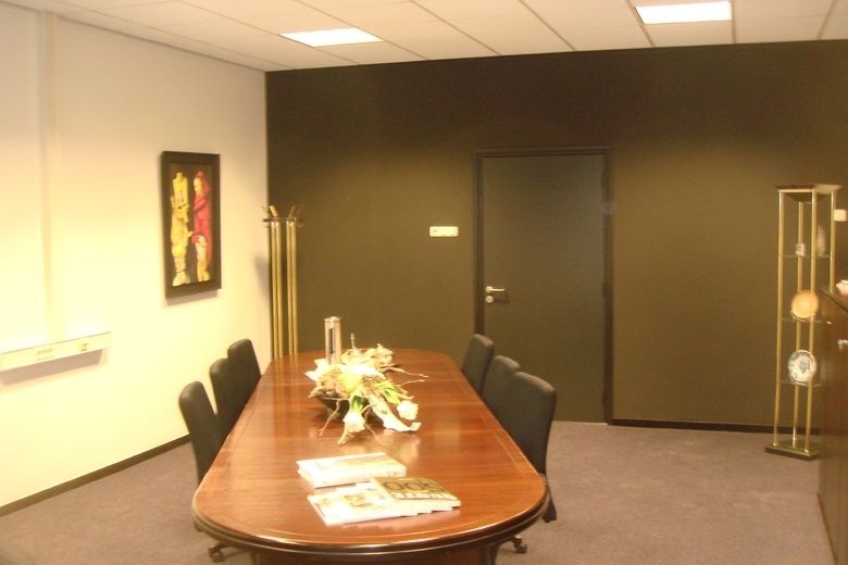KantoorruimteaanSwalmerstraat 44 .<br/> inRoermond KantoorruimteaanSwalmerstraat 44 .<br/> inRoermond