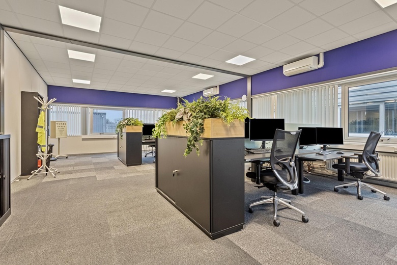 BedrijfsruimteaanTieleman en Drosweg 17<br/> inLeiden