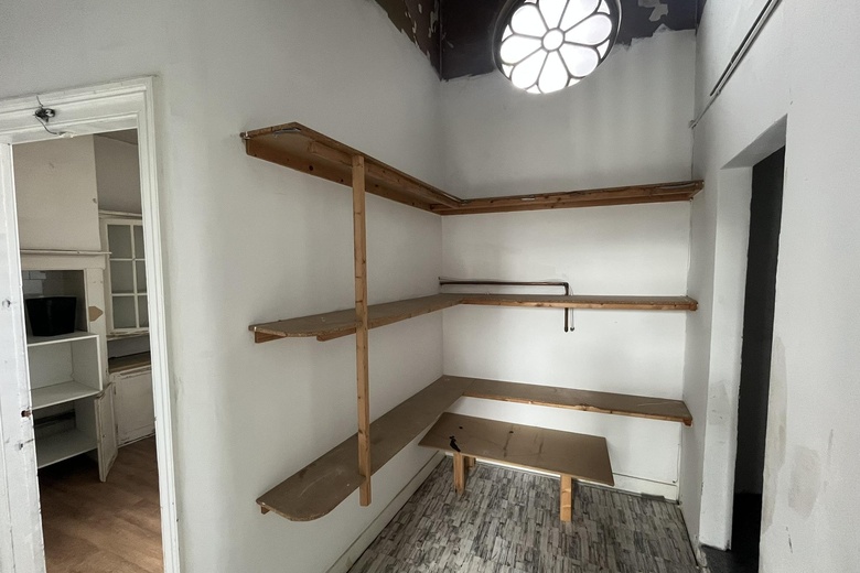 WinkelruimteaanHeuvelstraat 1 a<br/> inTilburg WinkelruimteaanHeuvelstraat 1 a<br/> inTilburg