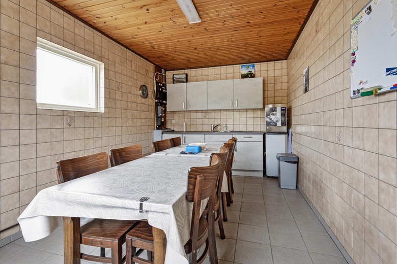 BedrijfsruimteaanTeeuwenhofweg 4 A<br/> inLeunen