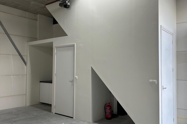 BedrijfsruimteaanDirk Verheulweg 2 A 4<br/> inWaddinxveen BedrijfsruimteaanDirk Verheulweg 2 A 4<br/> inWaddinxveen