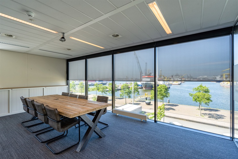 KantoorruimteaanWaalhaven O.z. 83 A<br/> inRotterdam