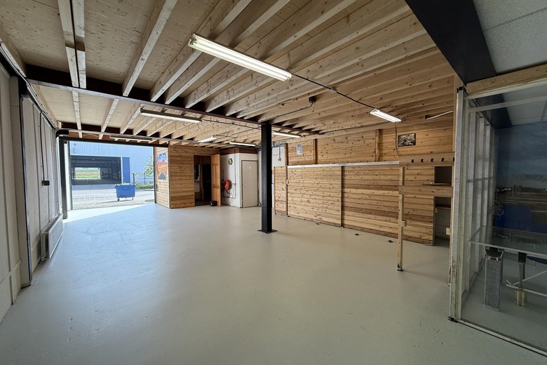BedrijfsruimteaanKeurmeesterstraat 11 d<br/> inRidderkerk