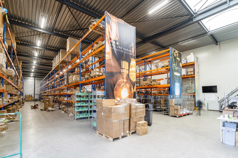 BedrijfsruimteaanKoningsbeltweg 51<br/> inAlmere BedrijfsruimteaanKoningsbeltweg 51<br/> inAlmere