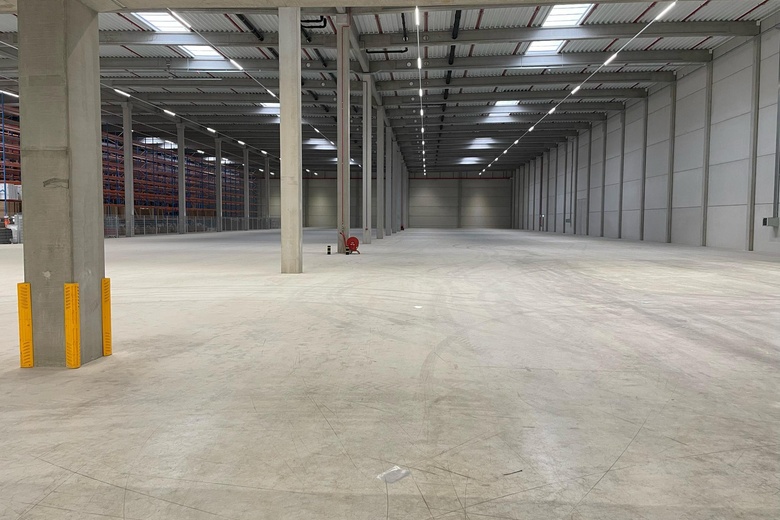 BedrijfsruimteaanRietgraaf 8<br/> inOosterhout