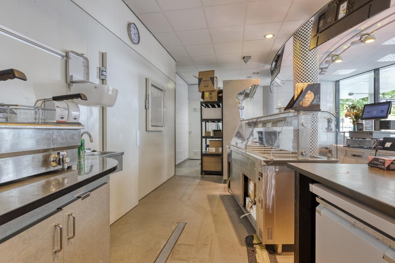 WinkelruimteaanZonstraat 34<br/> inEnschede WinkelruimteaanZonstraat 34<br/> inEnschede