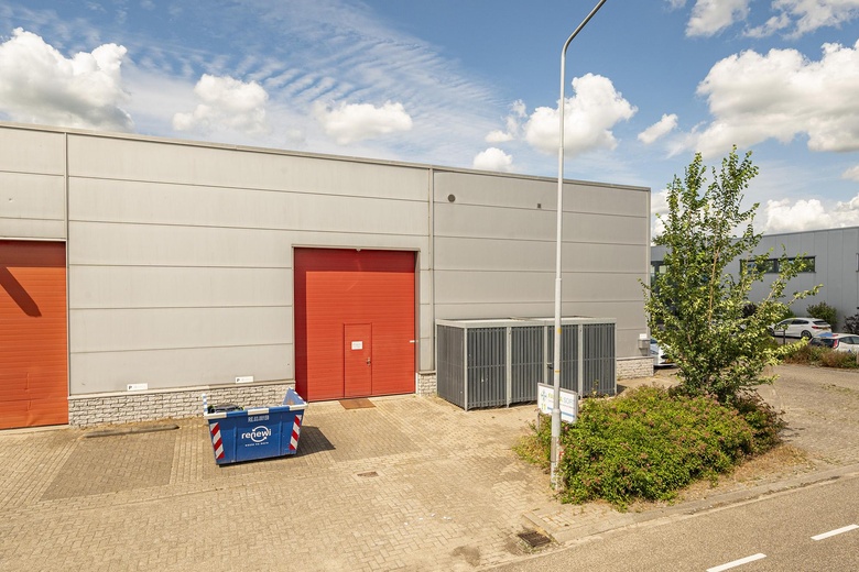 BedrijfsruimteaanRijthoek 11<br/> inHaaften