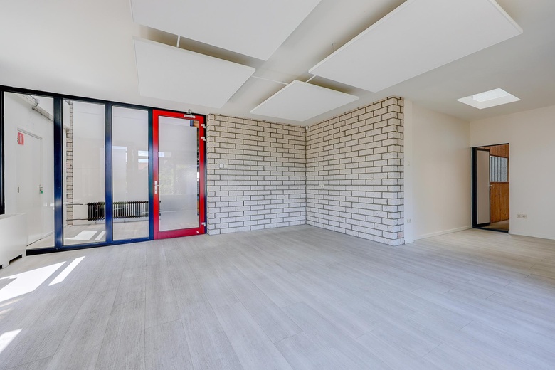 BedrijfsruimteaanDe Steiger 215<br/> inAlmere